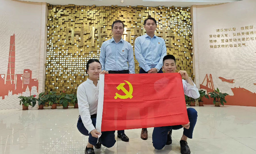 上(shàng)海凱迪拉克1.jpg